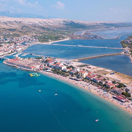 Apartments By The Sea Pag - 16100 Pag Town Exterior foto