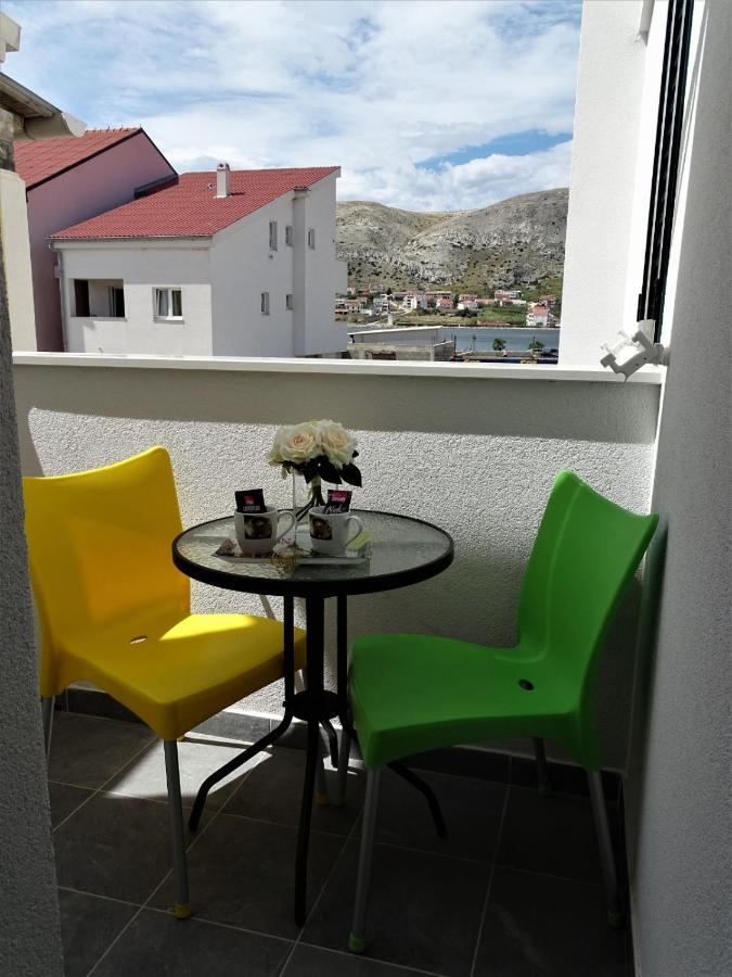 Apartments By The Sea Pag - 16100 Pag Town Exterior foto
