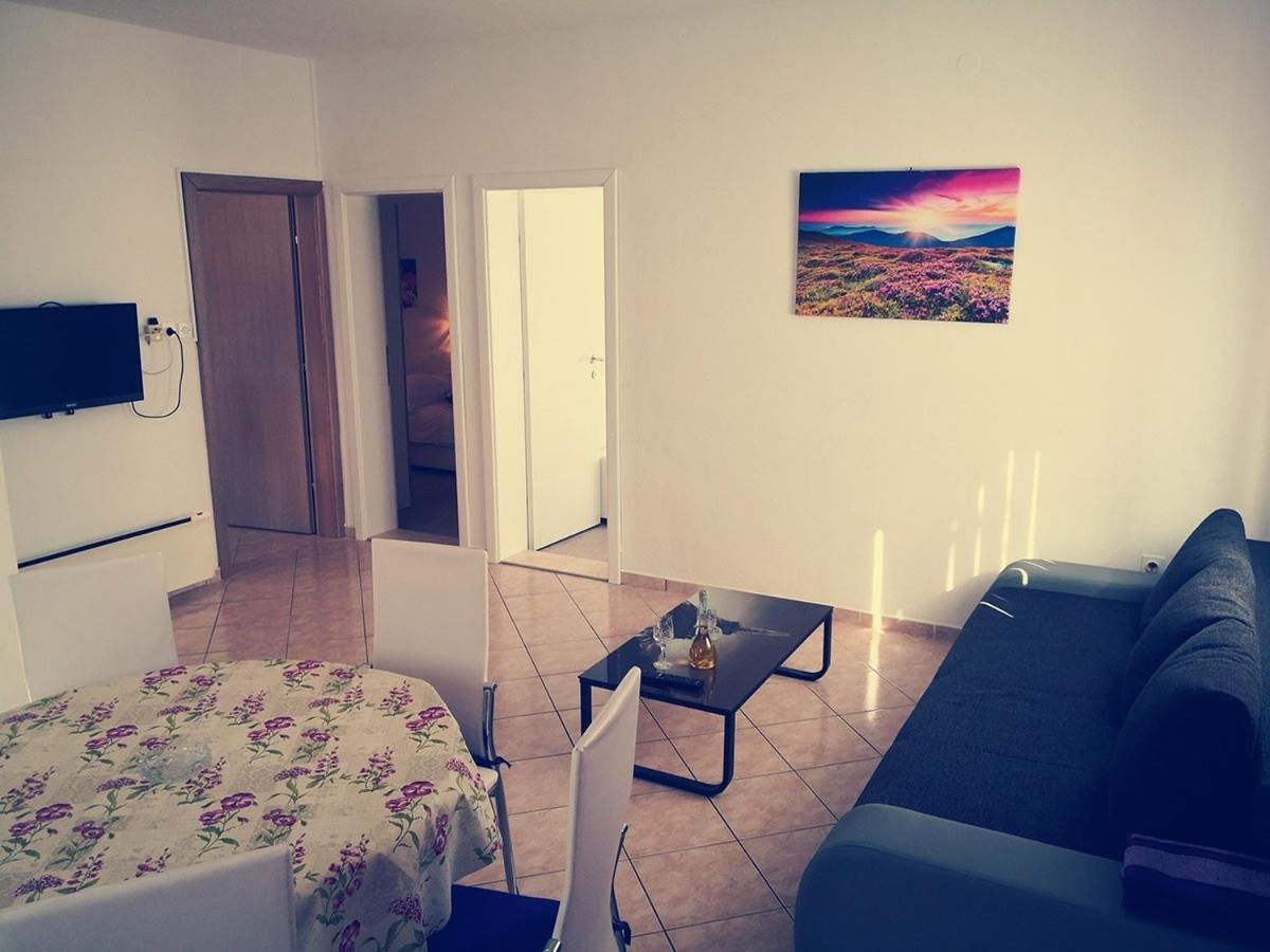 Apartments By The Sea Pag - 16100 Pag Town Habitación foto
