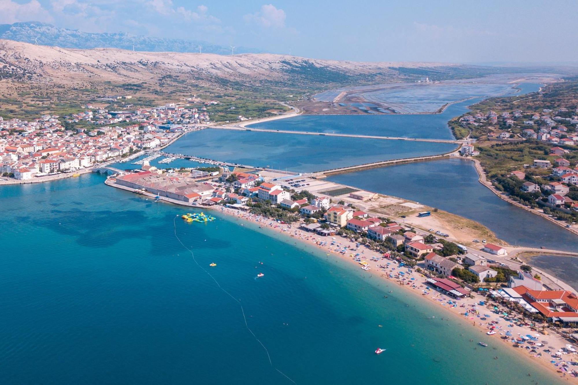 Apartments By The Sea Pag - 16100 Pag Town Exterior foto
